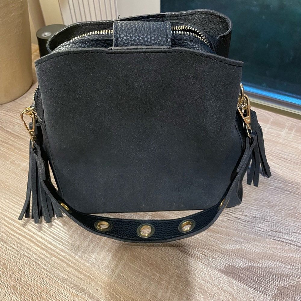OKPTA Crossbody Handbag NWOT